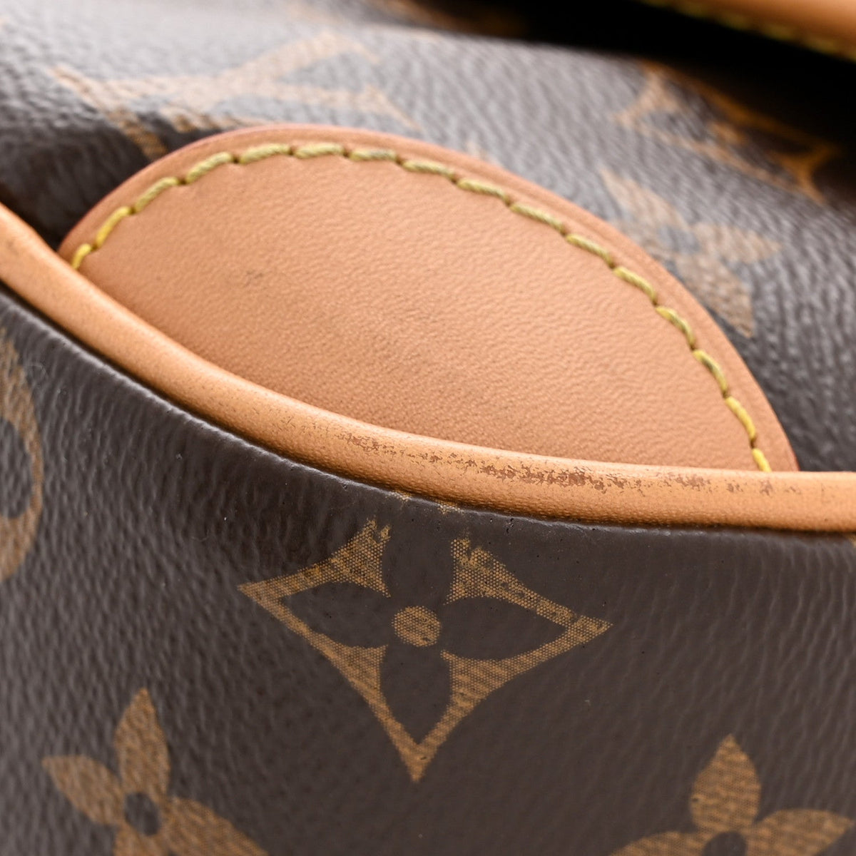 Monogram Diane Black