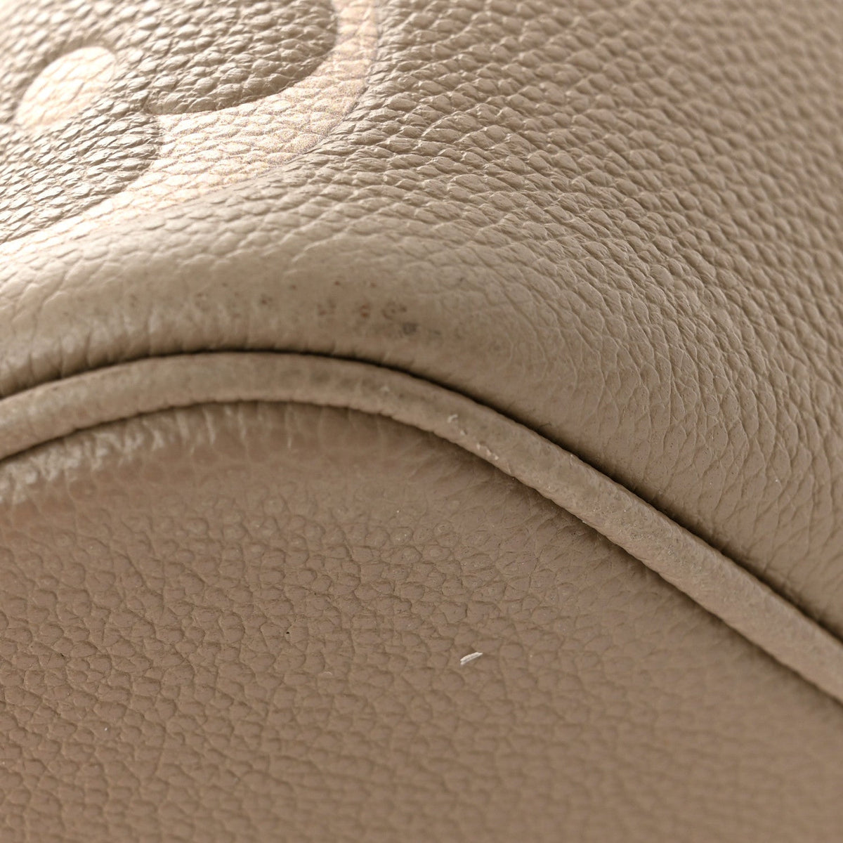 Empreinte Monogram Giant Neonoe MM Tourterelle Creme
