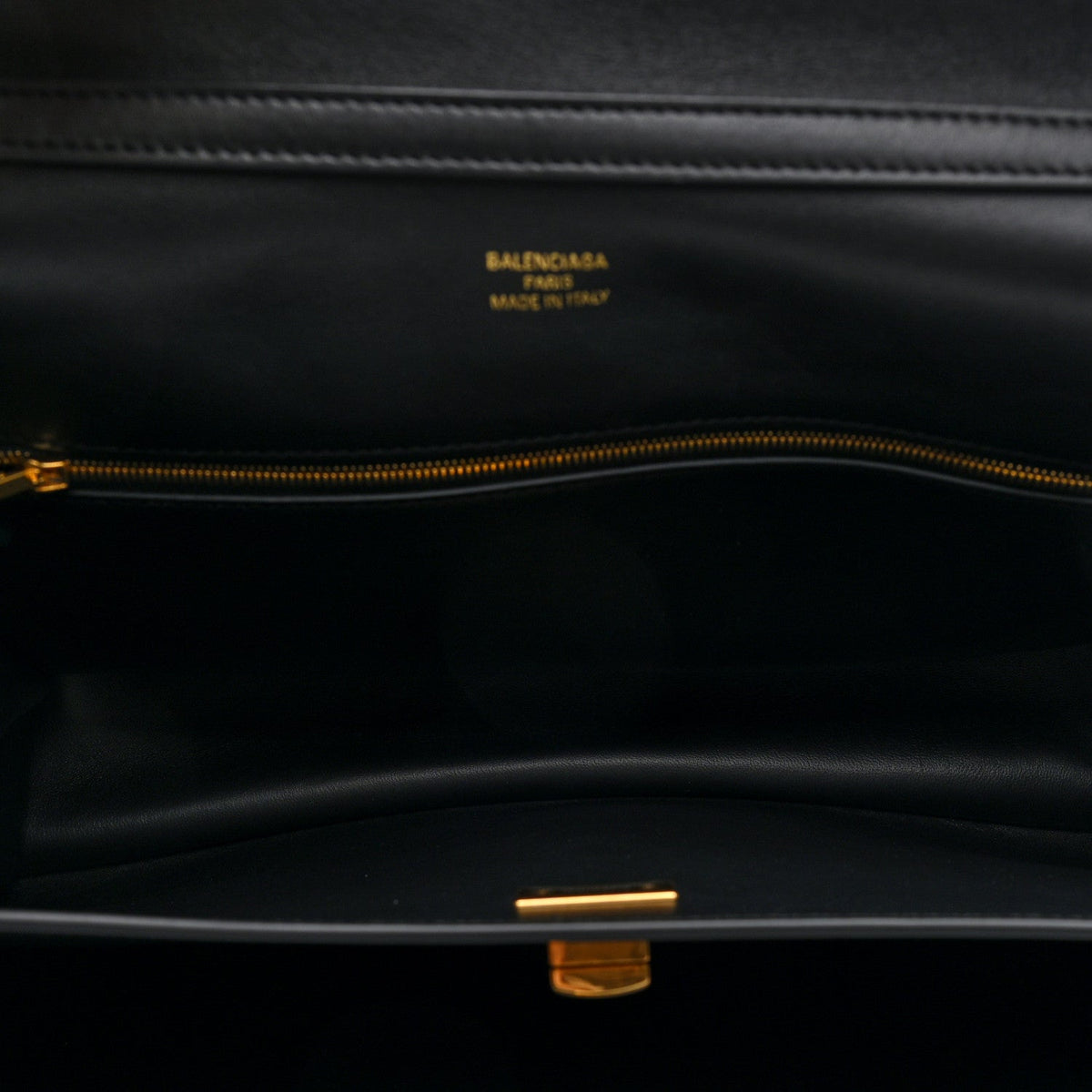 Natural Smooth Calfskin Medium Rodeo Top Handle Handbag Black
