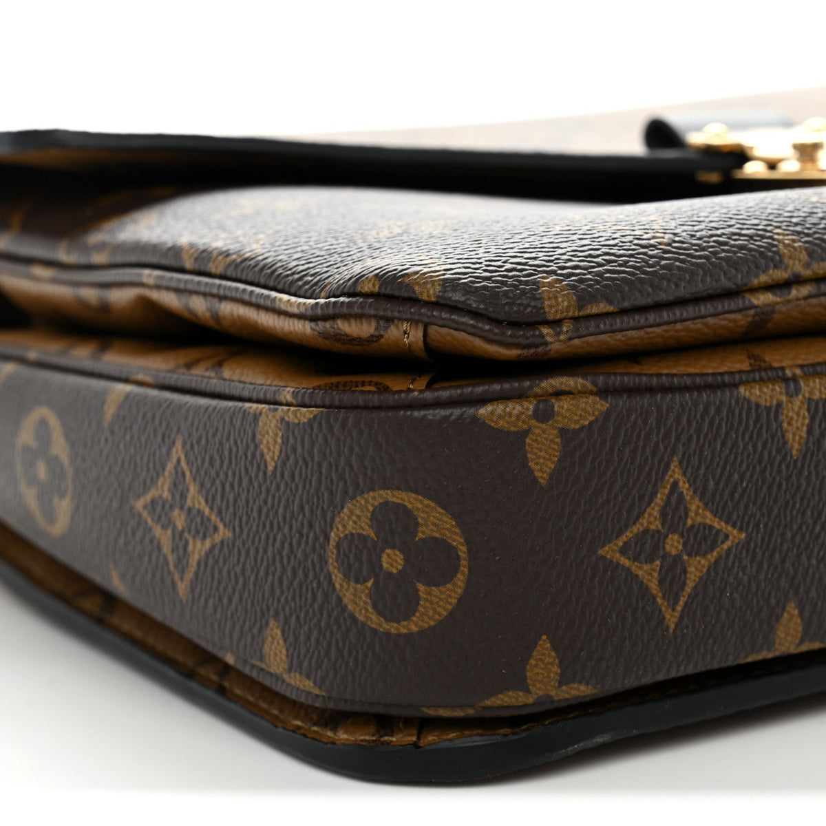 Reverse Monogram Pochette Metis