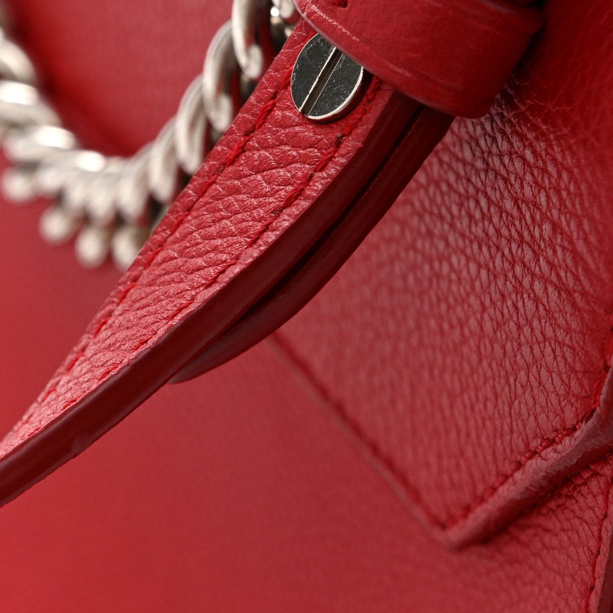 Calfskin Lockme II Chain Bag BB Rubis