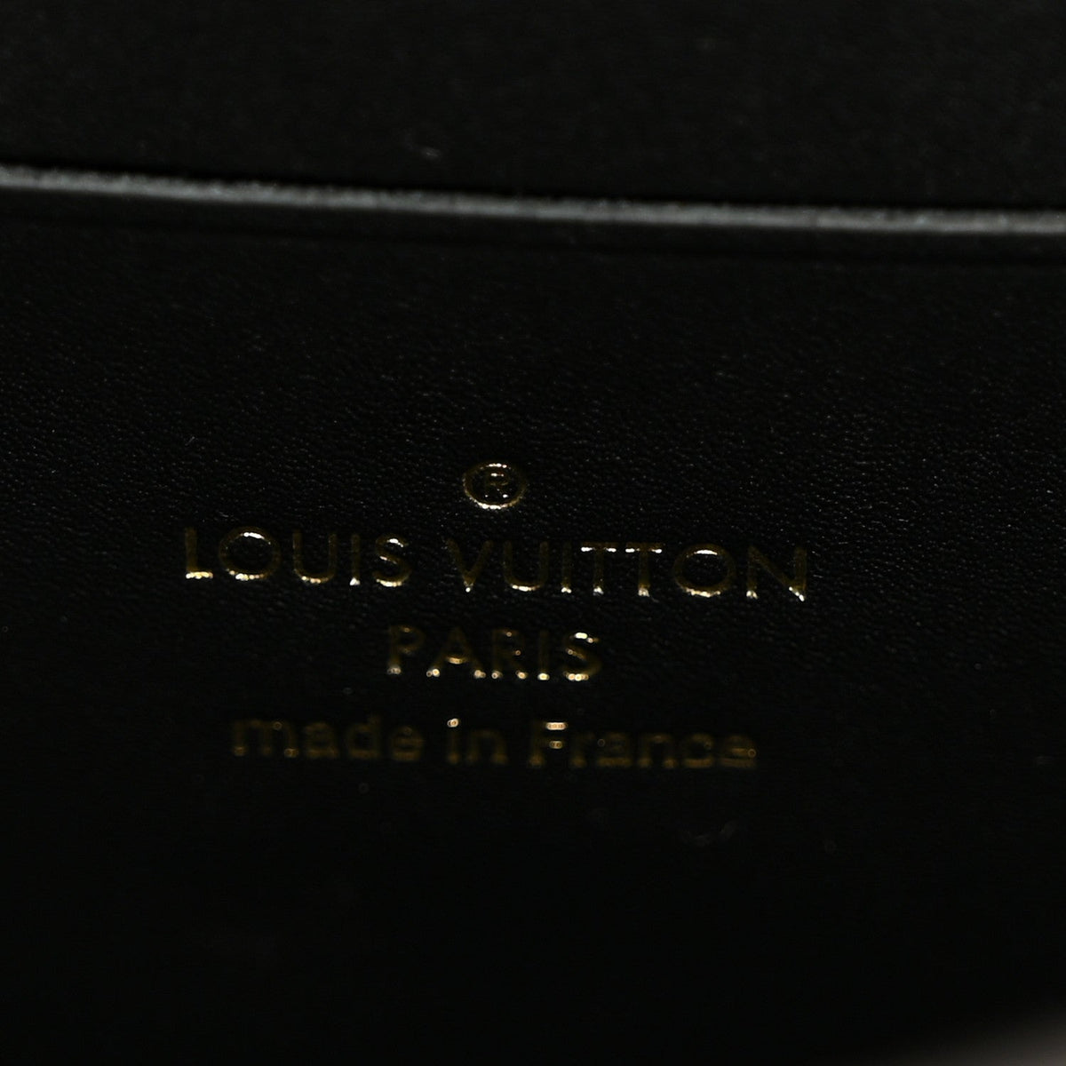 Reverse Monogram Dauphine Chain Wallet