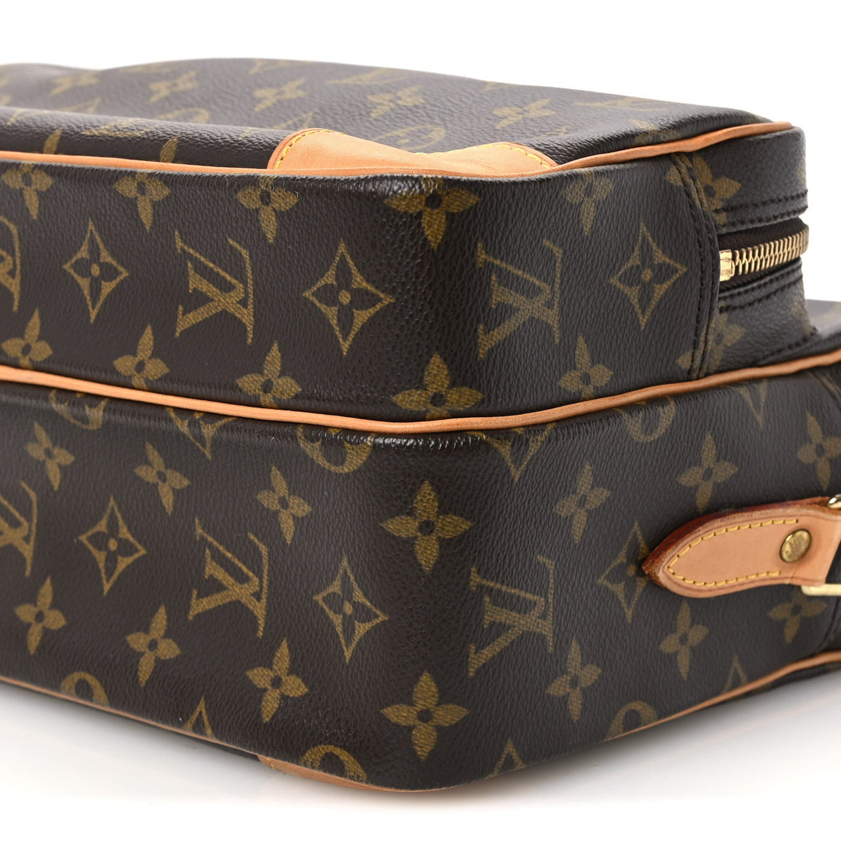 Monogram Nil 28