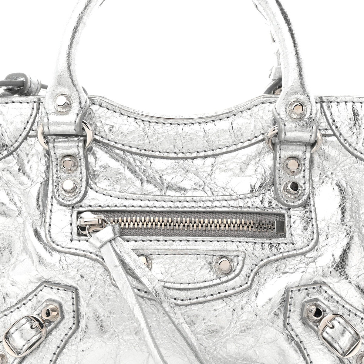 Metallized Arena Lambskin Classic Hardware Nano Le City Silver