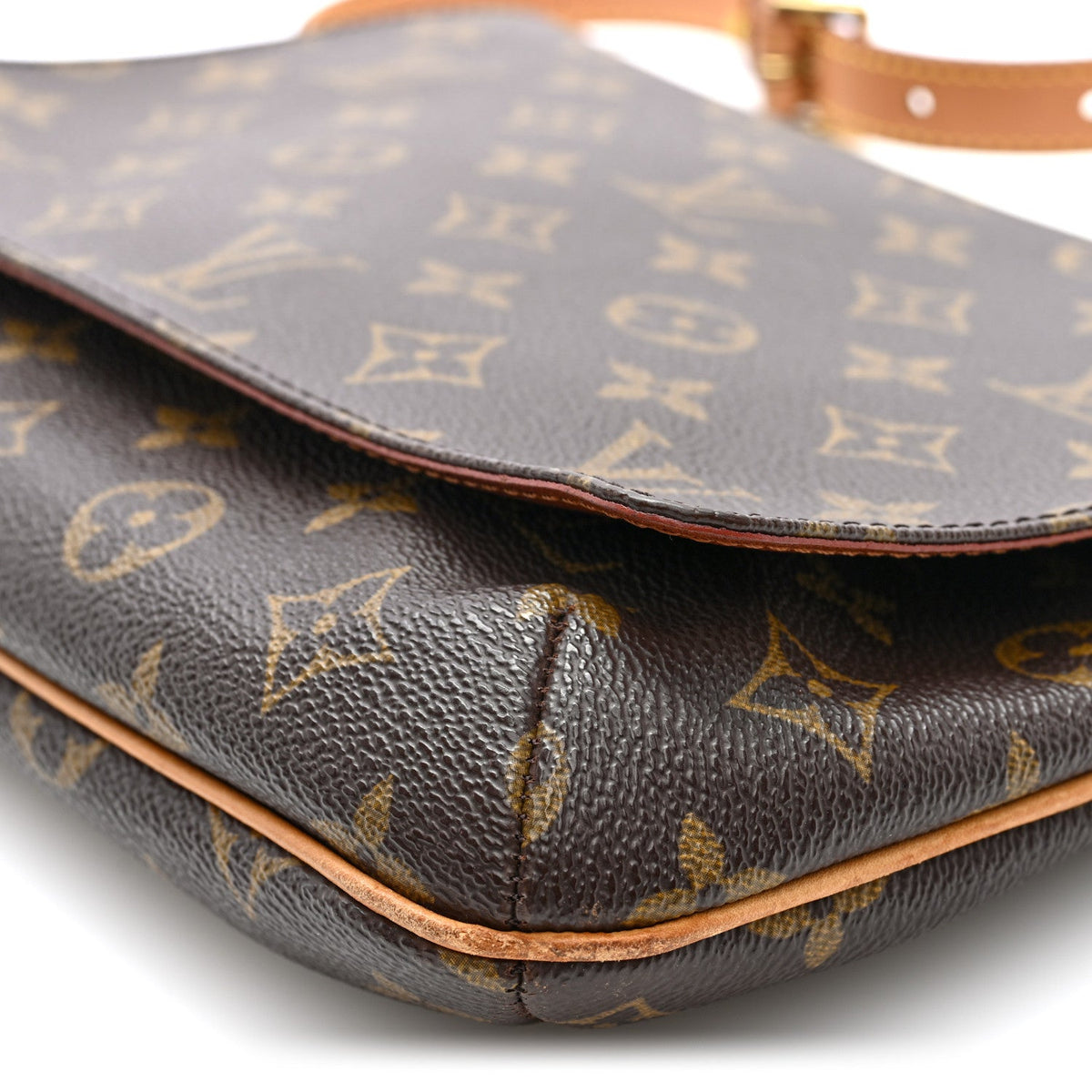 Monogram Musette Tango