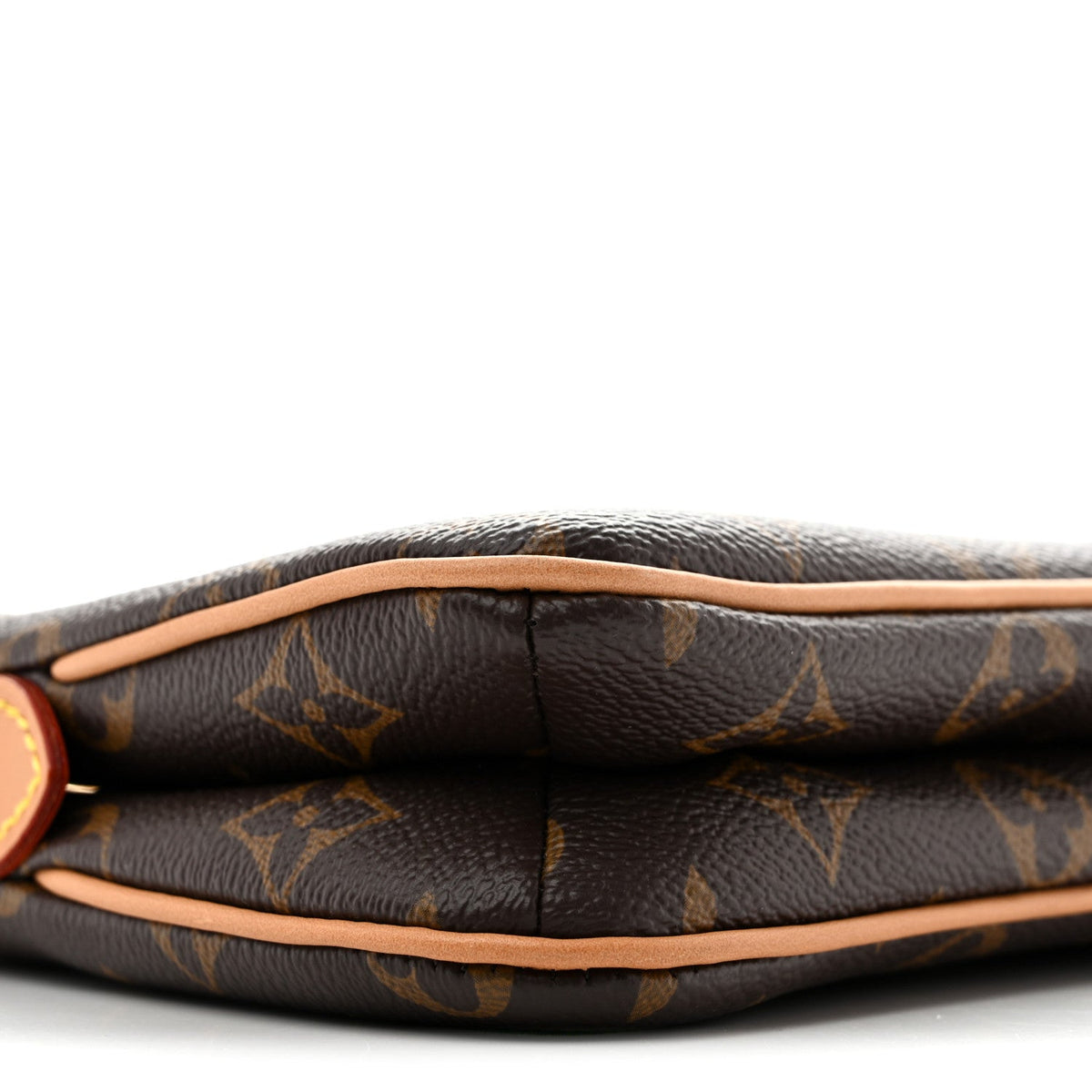 Monogram Liv Pochette