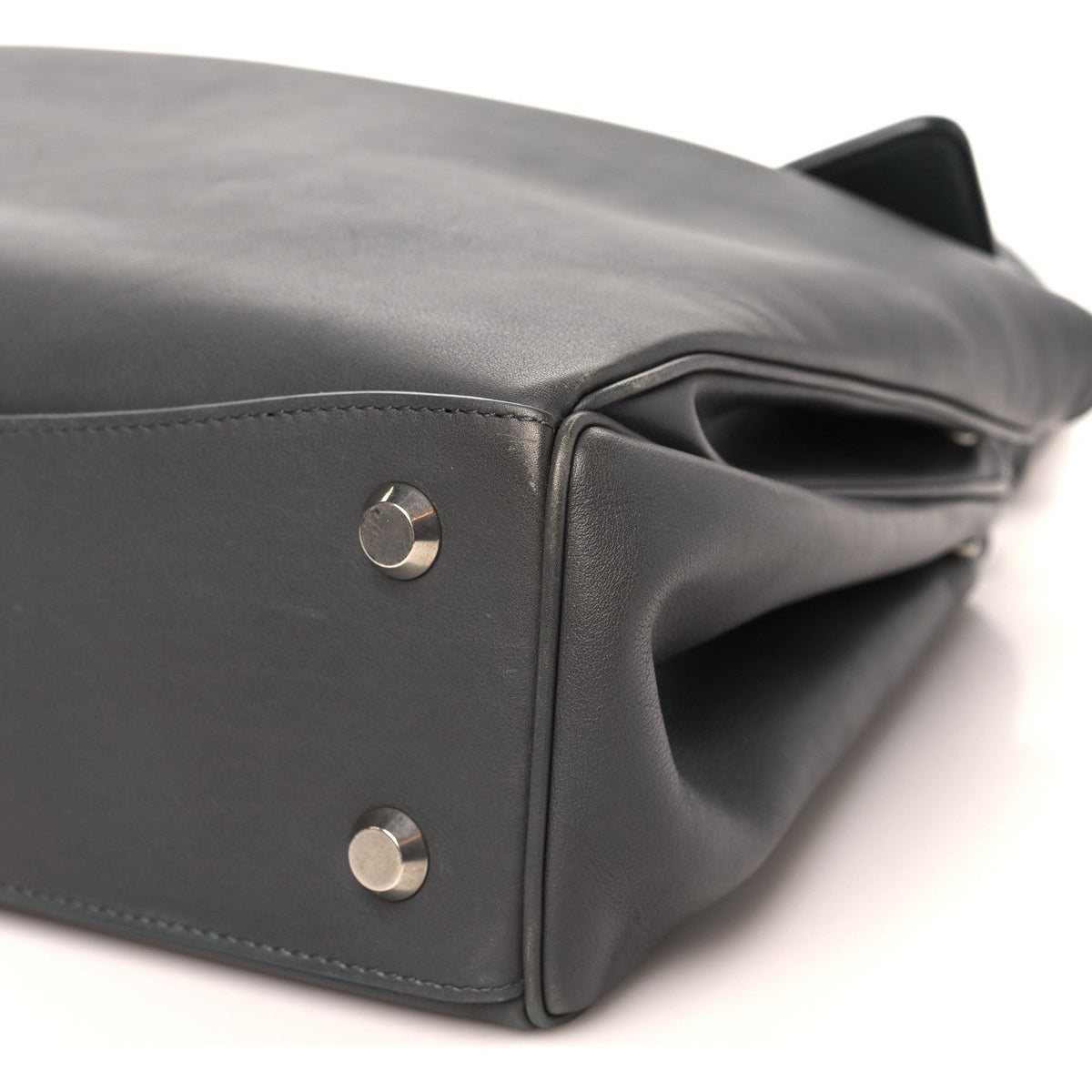 Natural Smooth Calfskin Medium Rodeo Top Handle Handbag Grey