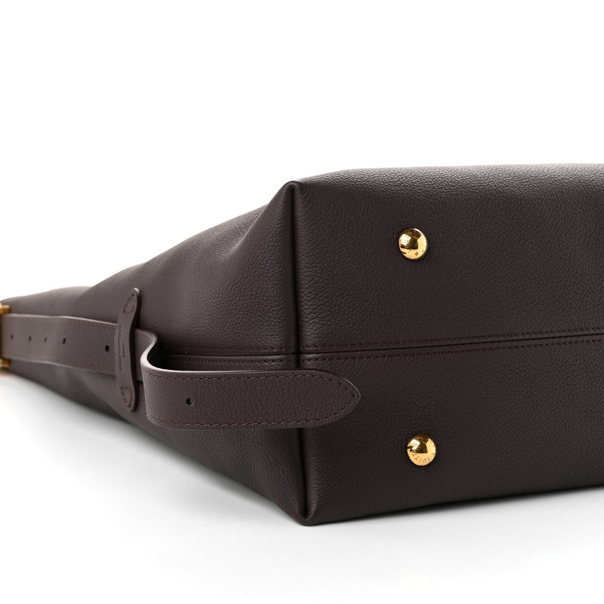 Grained Calfskin Low Key Hobo MM Chocolate