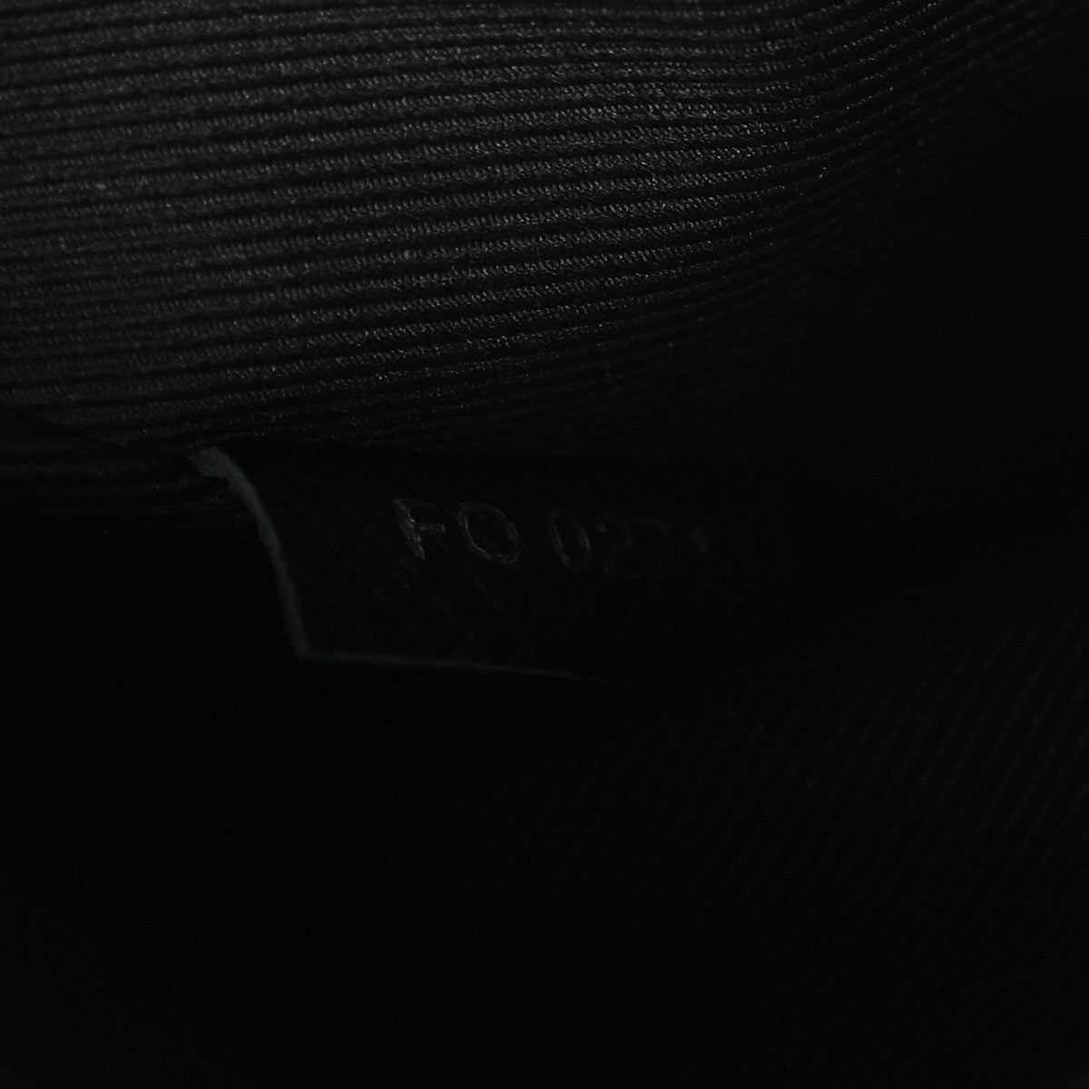 Taiga Monogram Eclipse Outdoor Messenger Black
