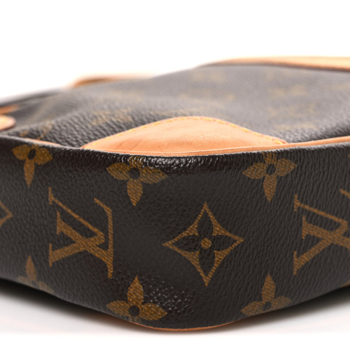 Monogram Danube 21