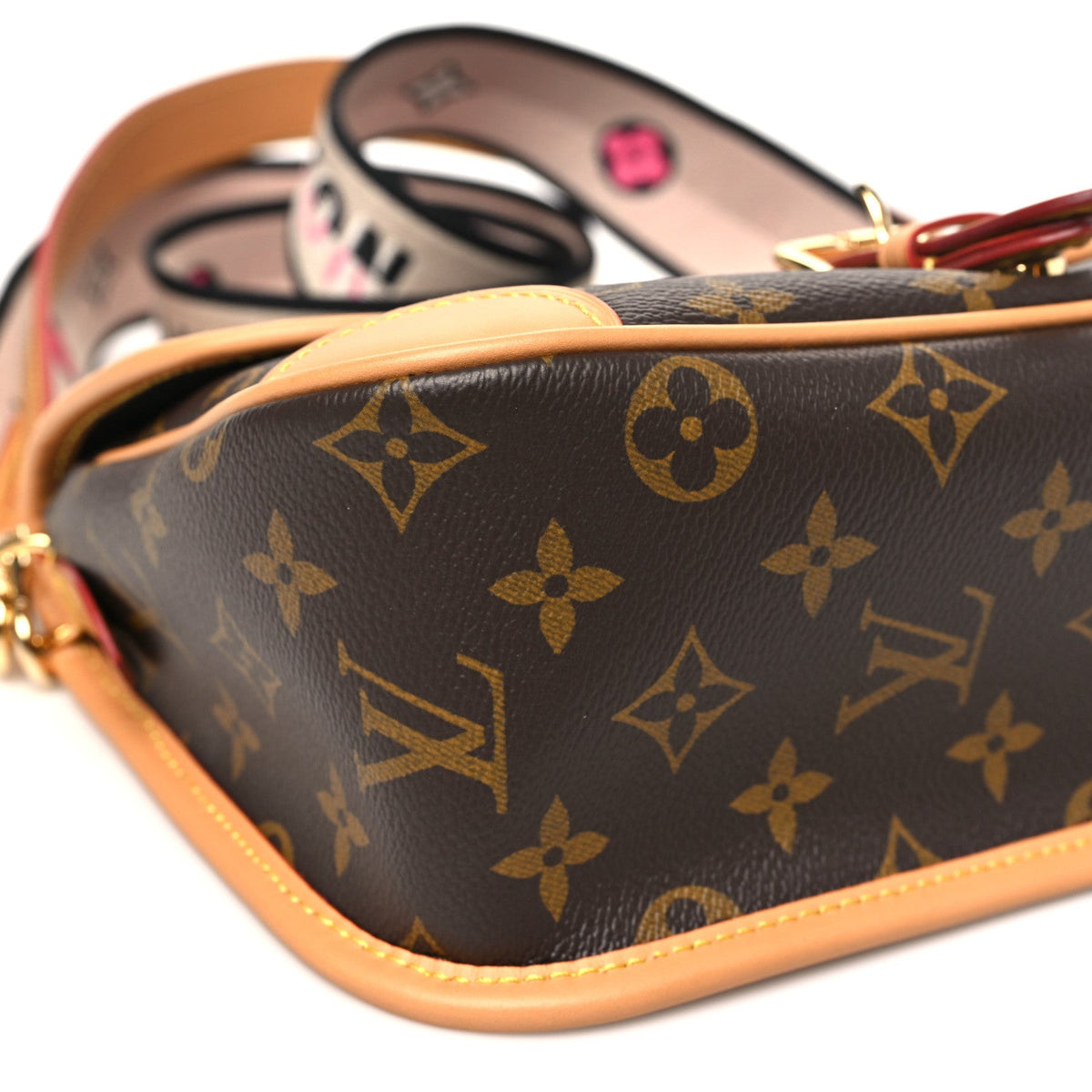 Monogram Diane Black