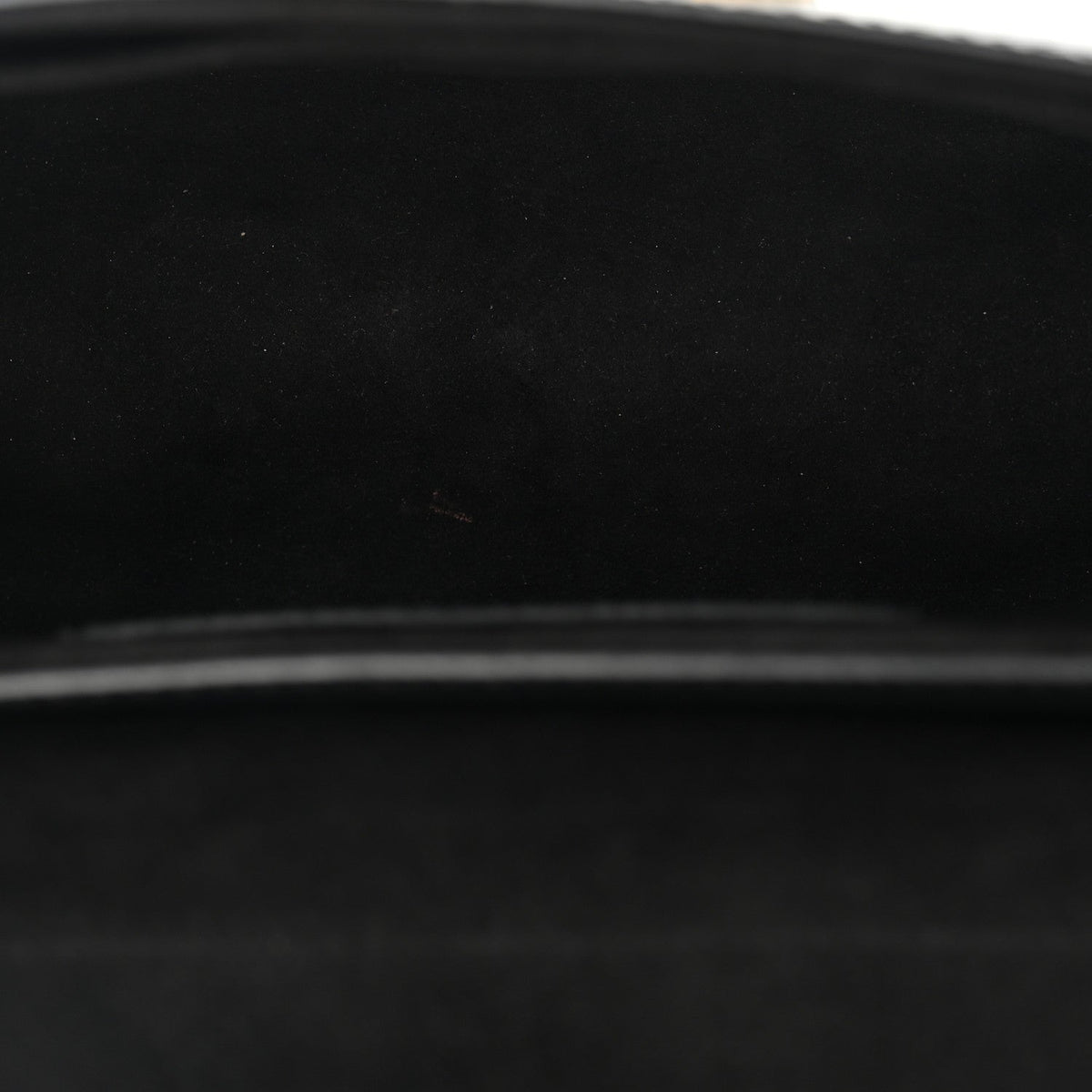 Epi Twist Shoulder Bag MM Matte Black Gold