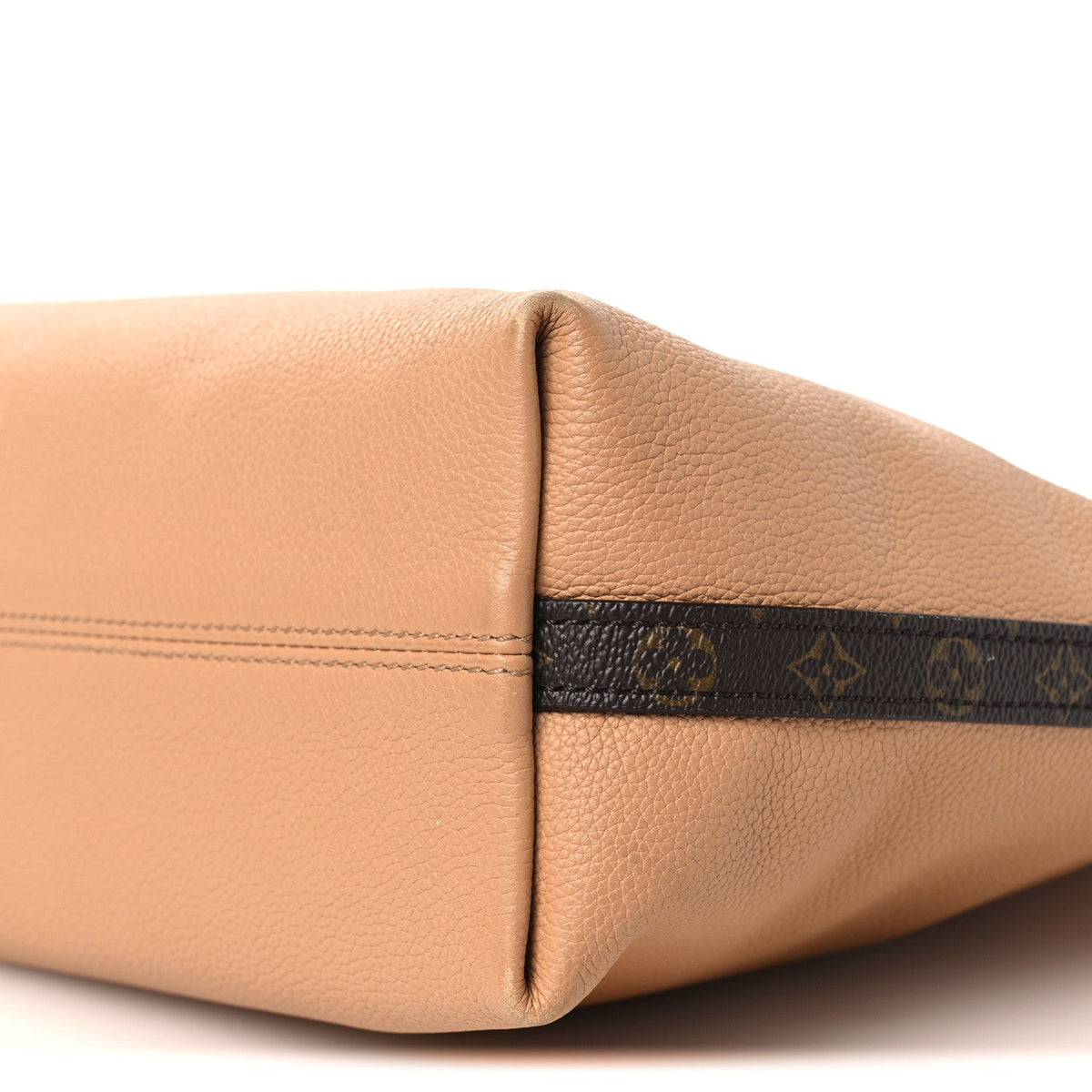 Calfskin Multipass Arizona Beige