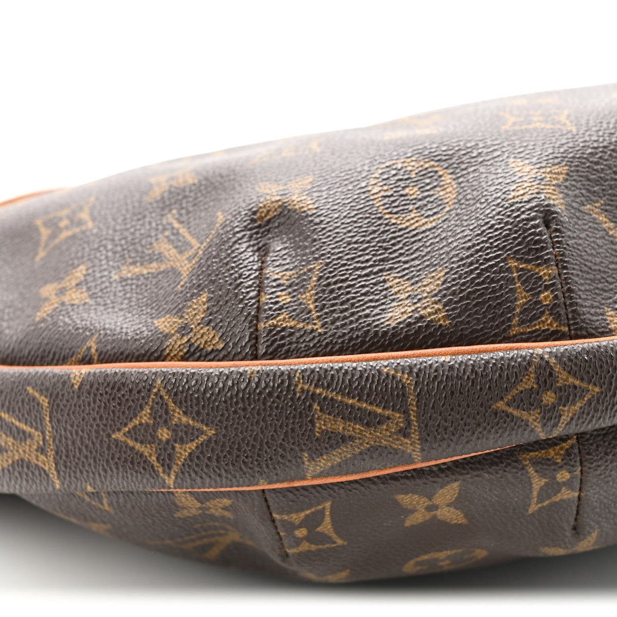 Monogram Croissant MM
