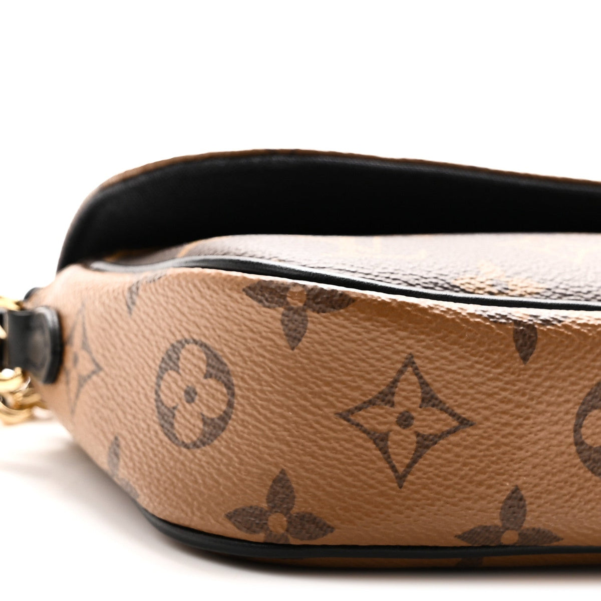 Reverse Monogram Ivy Wallet On Chain