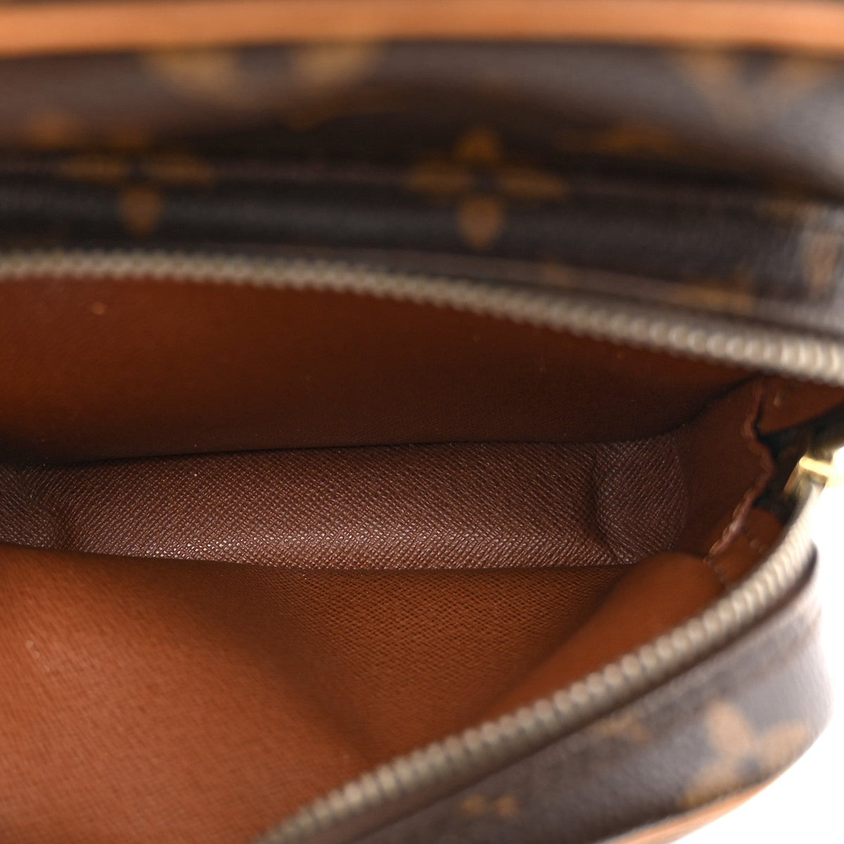 Monogram Amazone