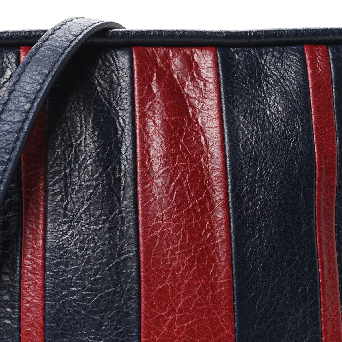 Agneau XS Cushion Square Crossbody Dark Night Red