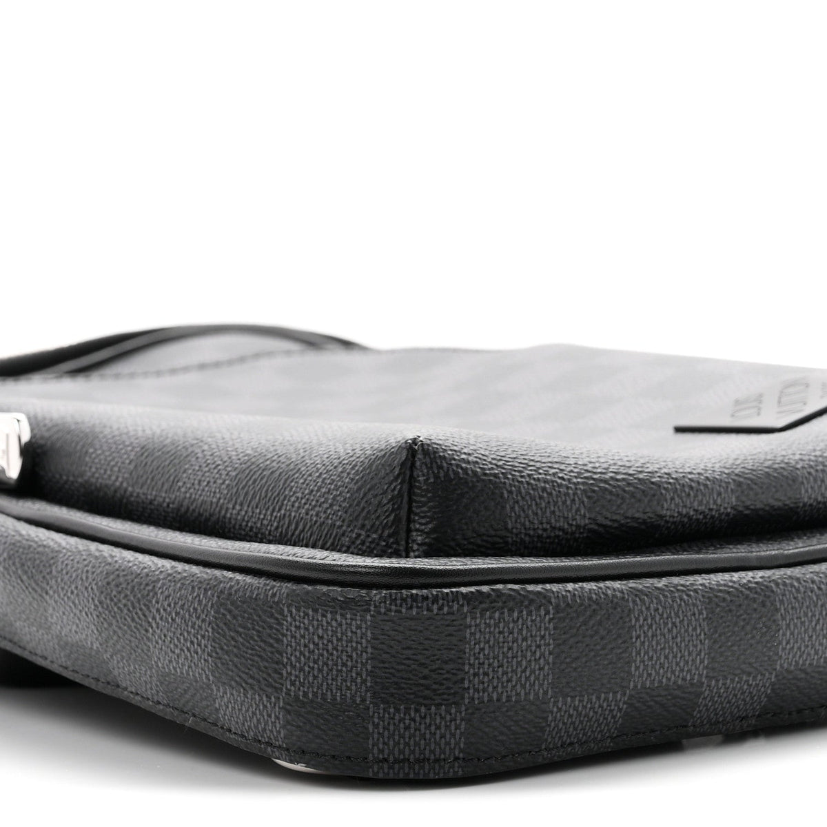 Damier Graphite Avenue Sling Bag NM