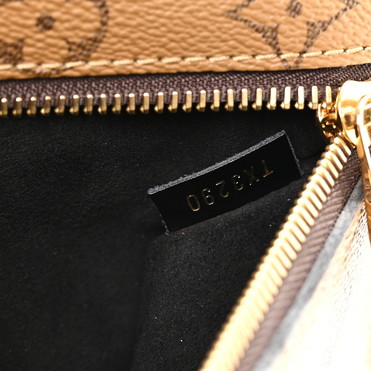 Reverse Monogram Pochette Metis