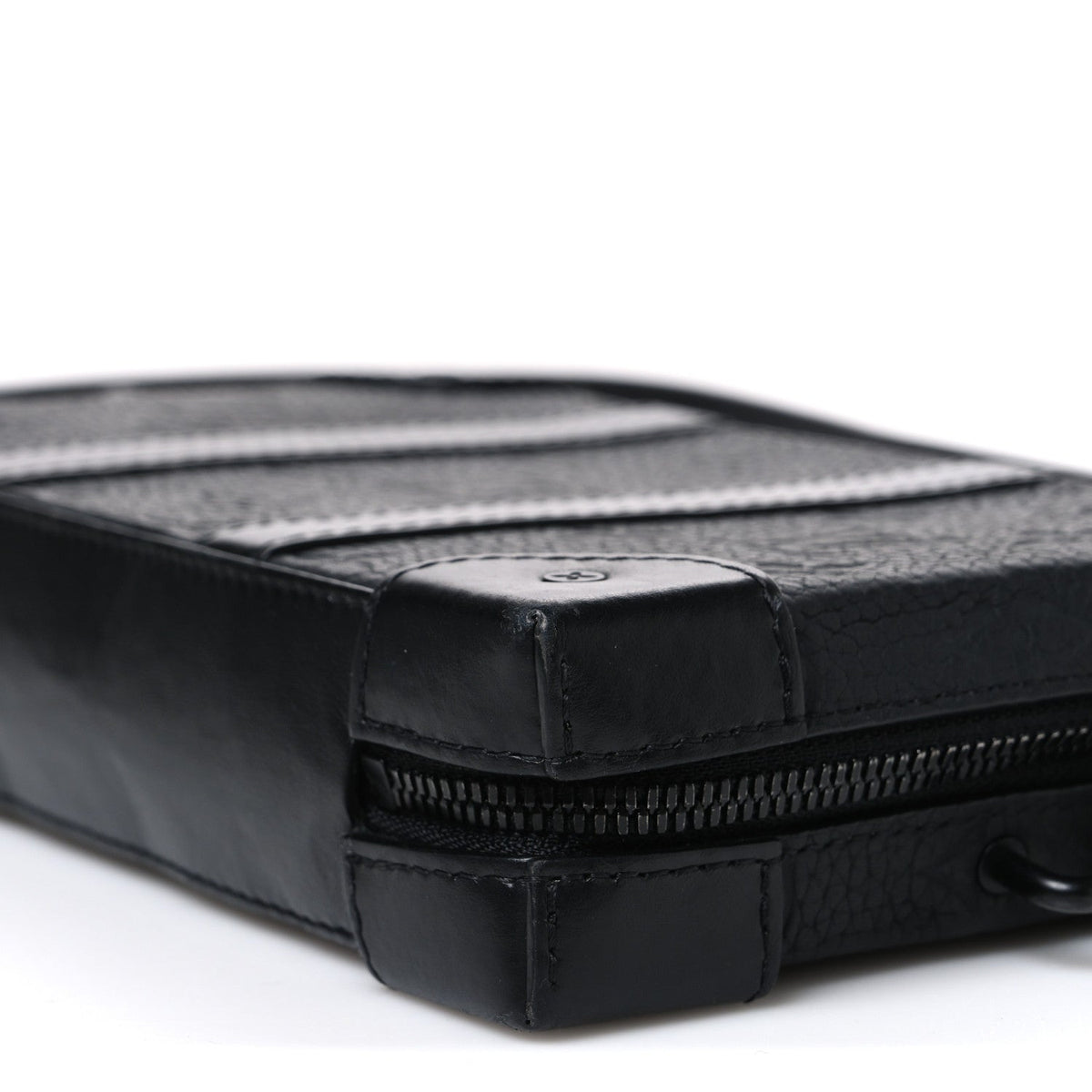 Taurillon Monogram Soft Trunk Wallet Black