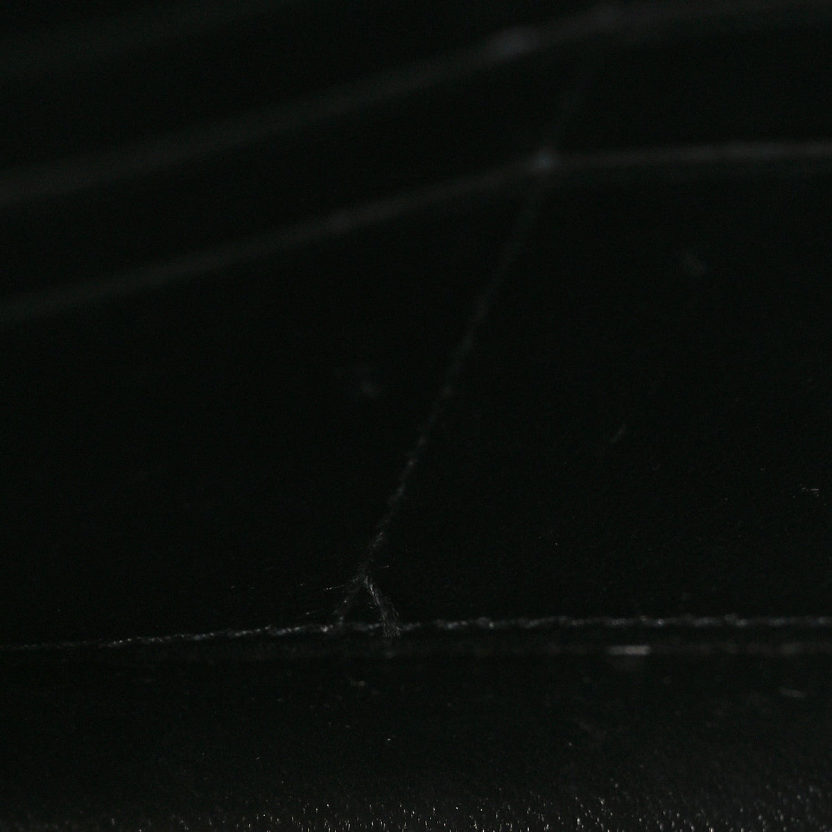 Shiny Calfskin Logo Crocodile Embossed Ville Wallet on Chain Black