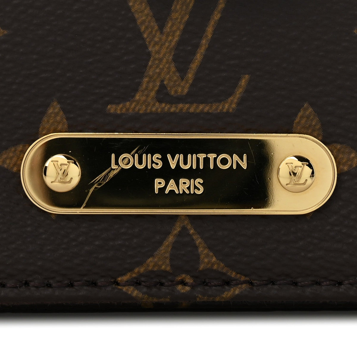 Monogram Lily Wallet On Chain