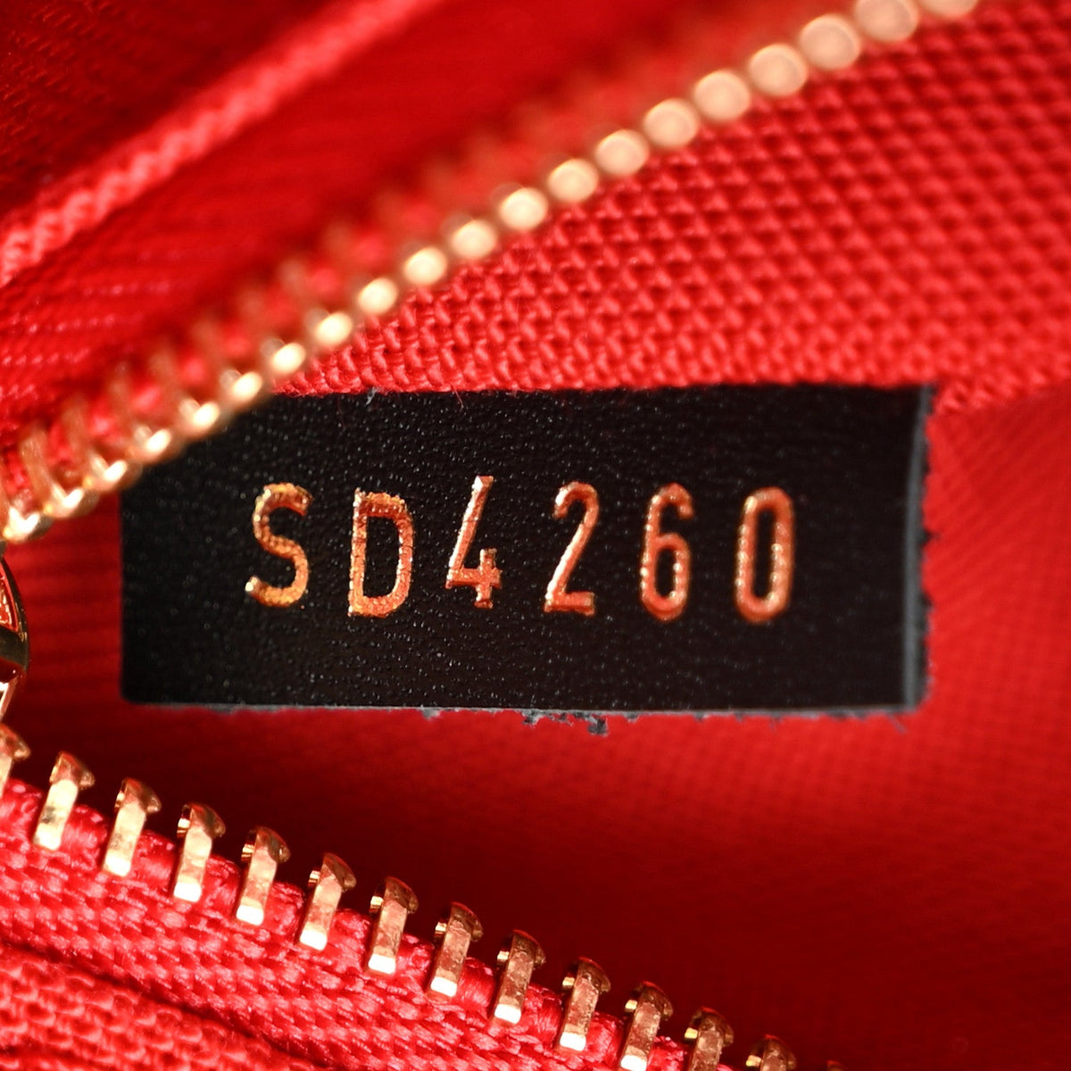 Reverse Monogram Giant Onthego MM