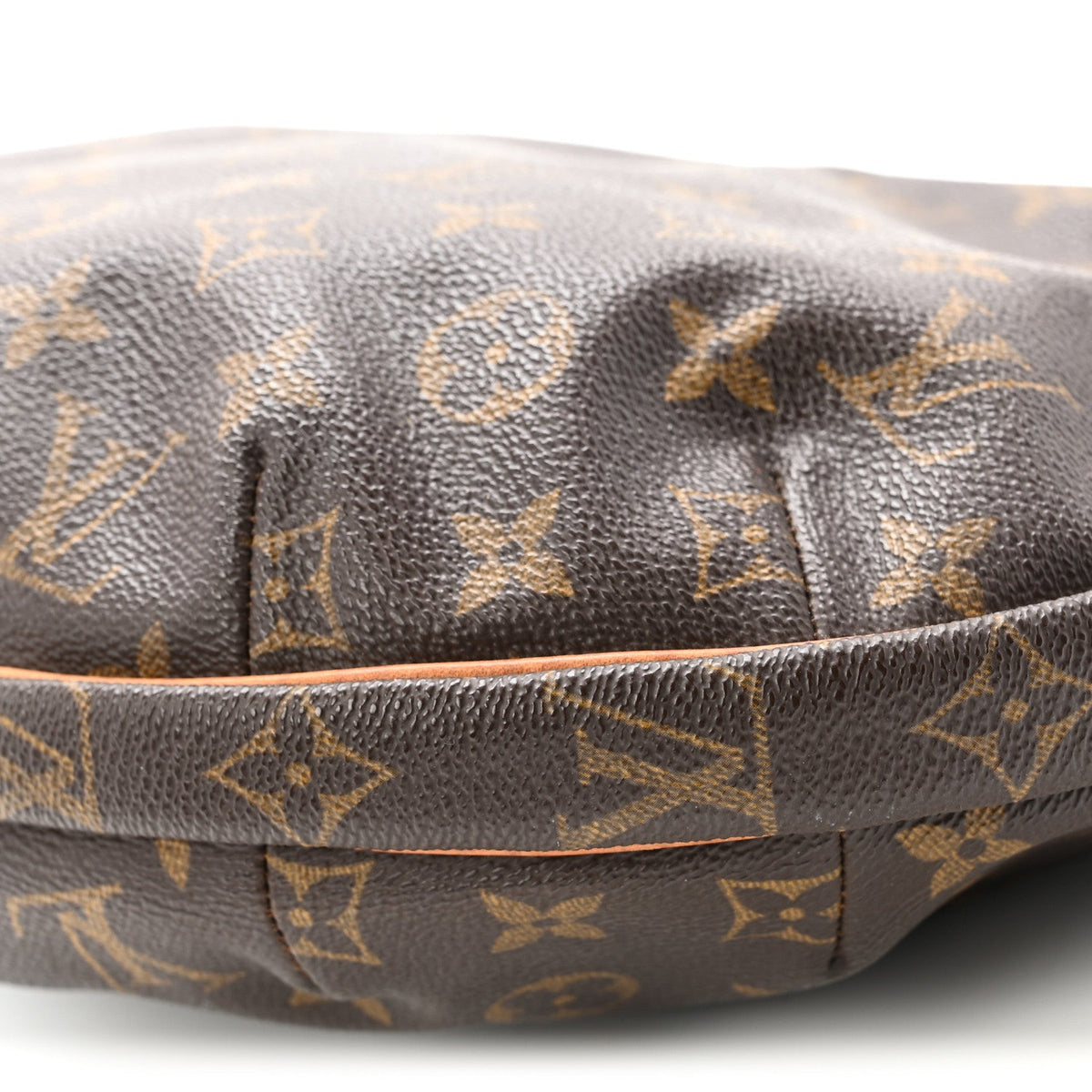 Monogram Croissant MM