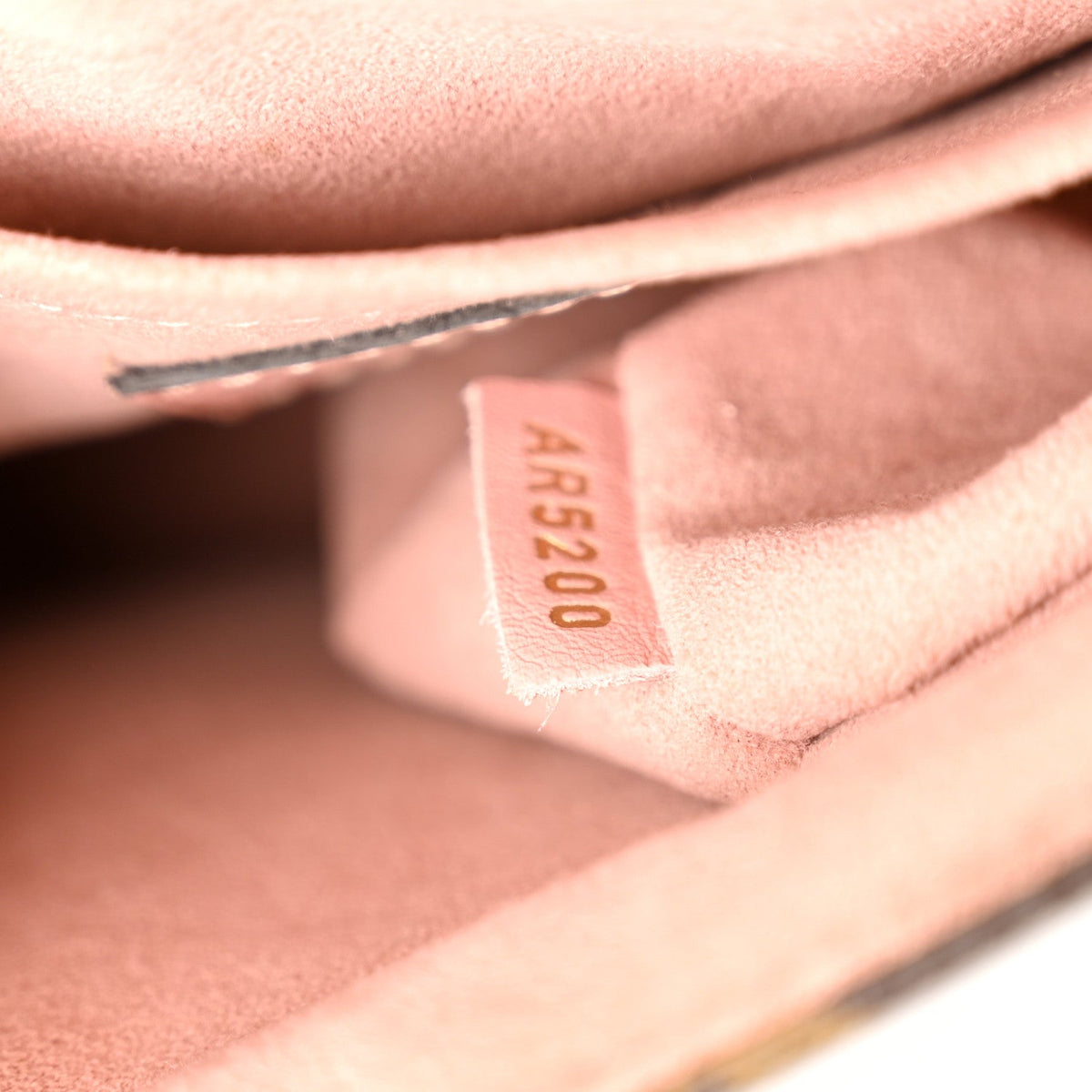 Monogram Locky BB Rose Poudre