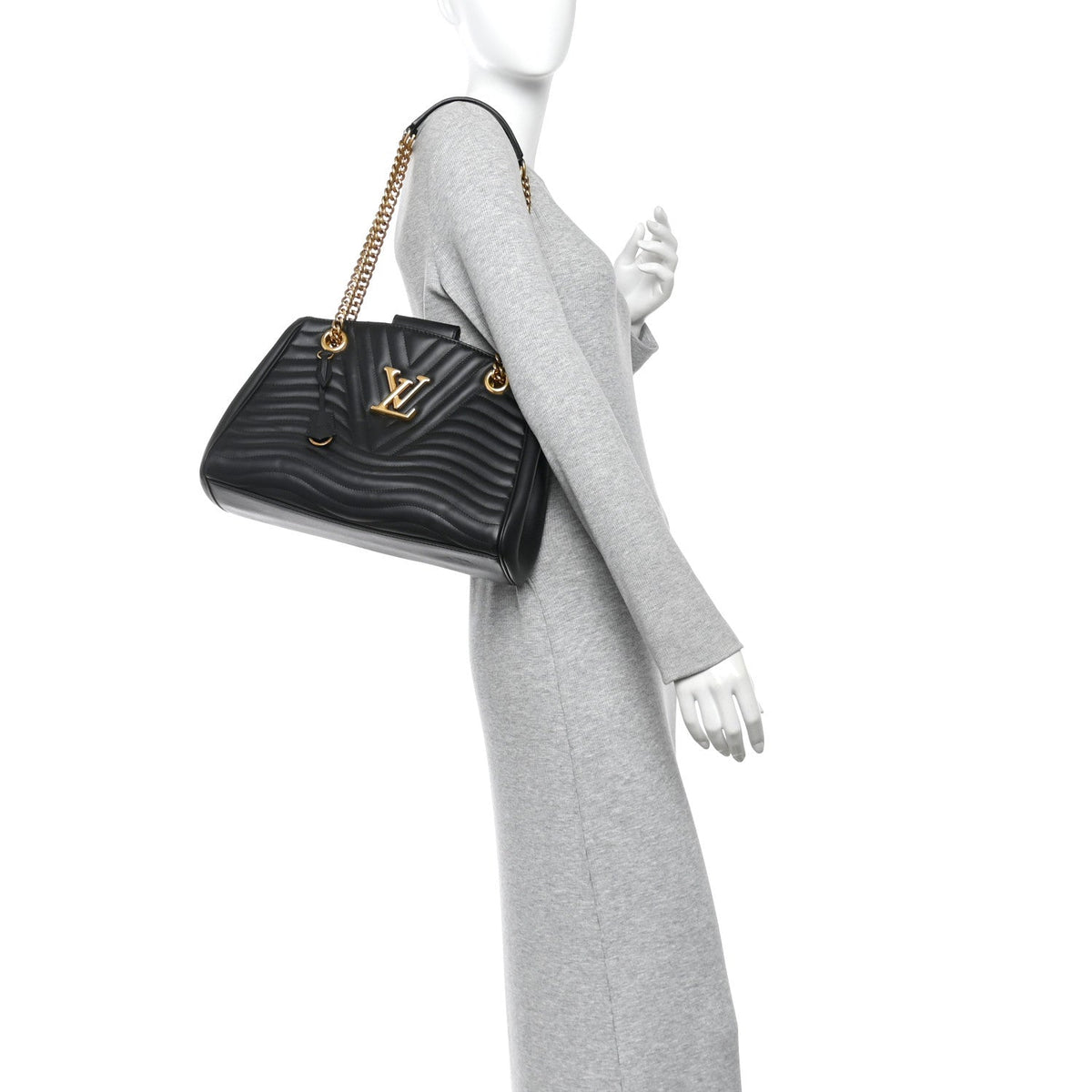 Calfskin New Wave Chain Tote Black