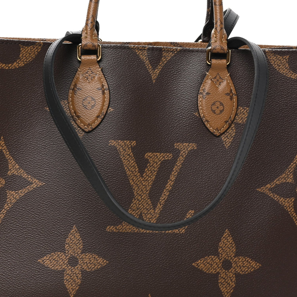 Reverse Monogram Giant Onthego MM