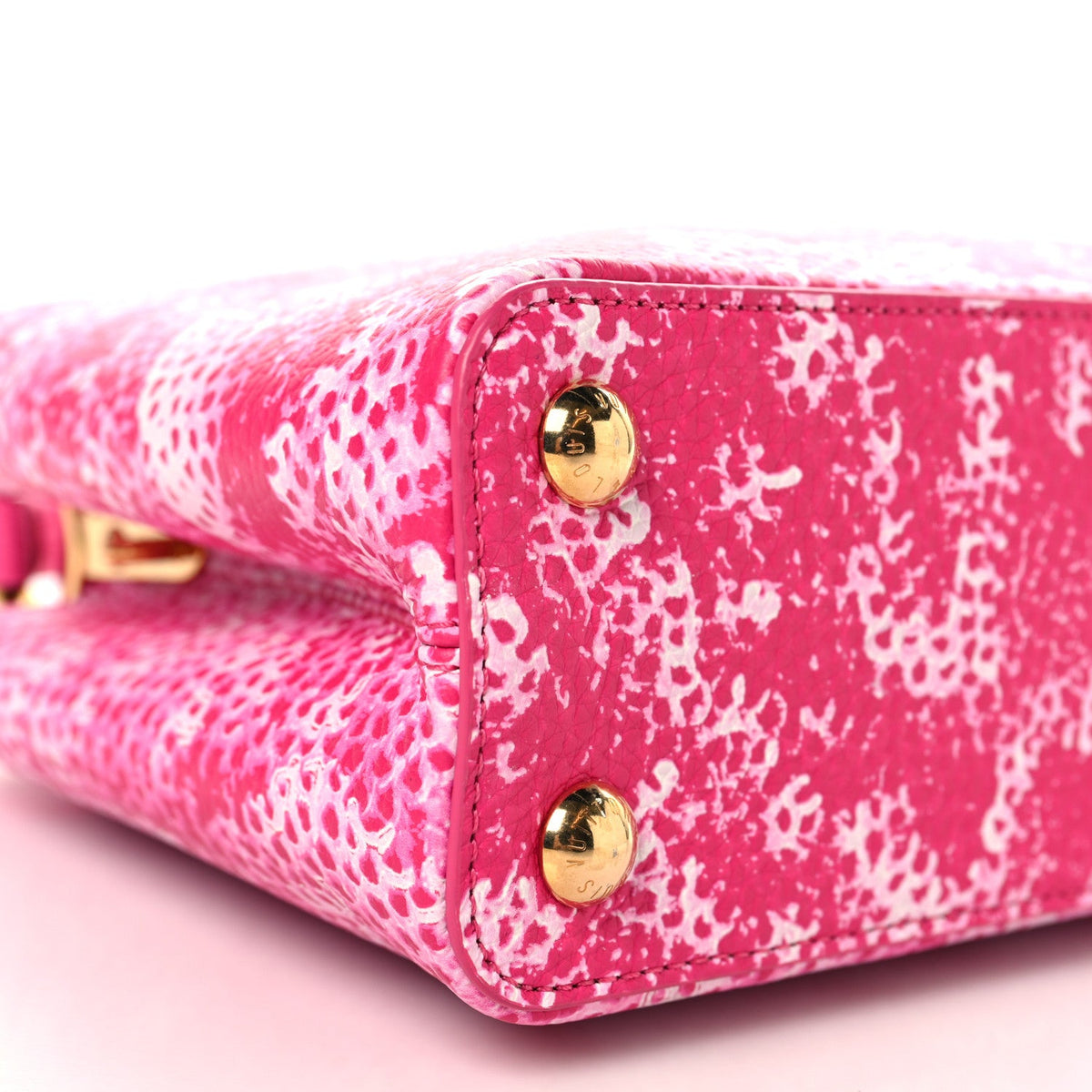 LV X YK Taurillon Infinity Net Capucines BB Fuchsia
