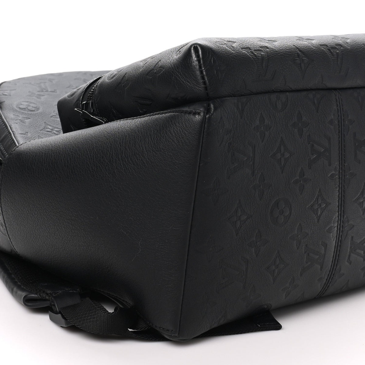 Calfskin Shadow Monogram Discovery Backpack PM Black
