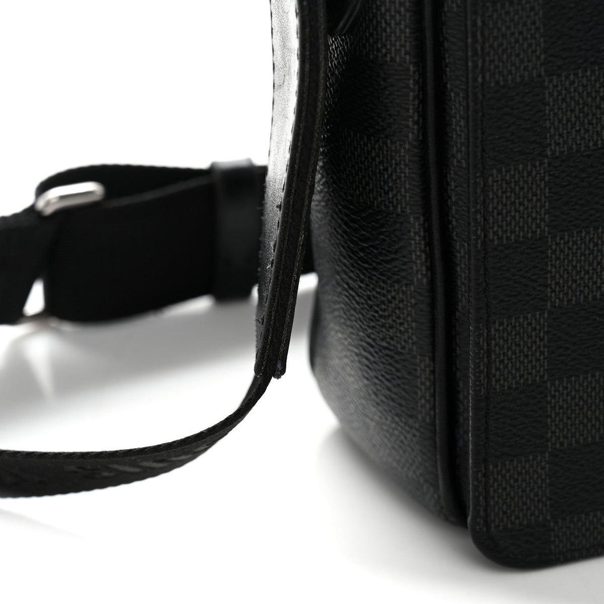 Damier Graphite District PM