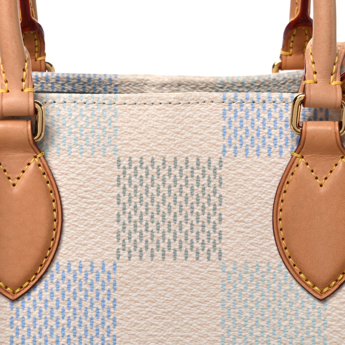 Damier Giant Onthego MM Pistachio