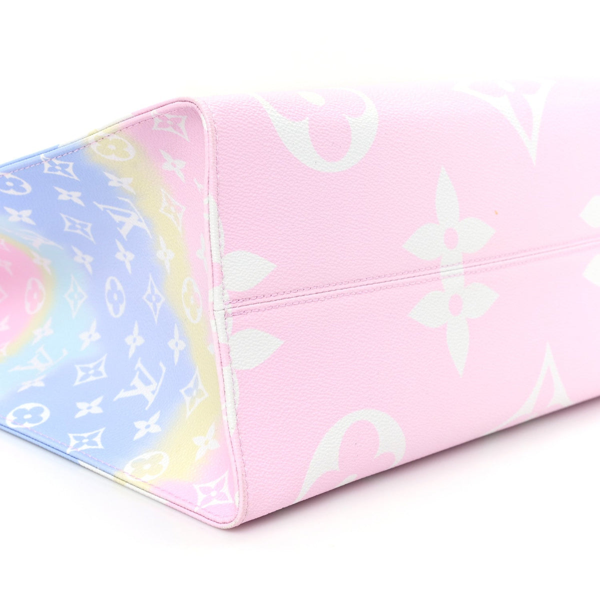 Monogram Escale Onthego GM Pastel