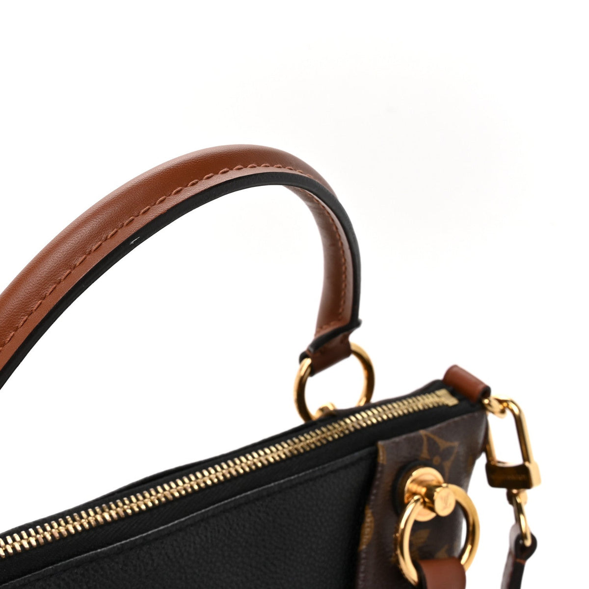 Monogram V Tote BB Black