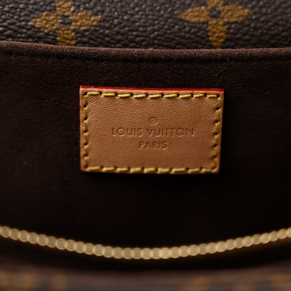 Monogram Pochette Metis East West