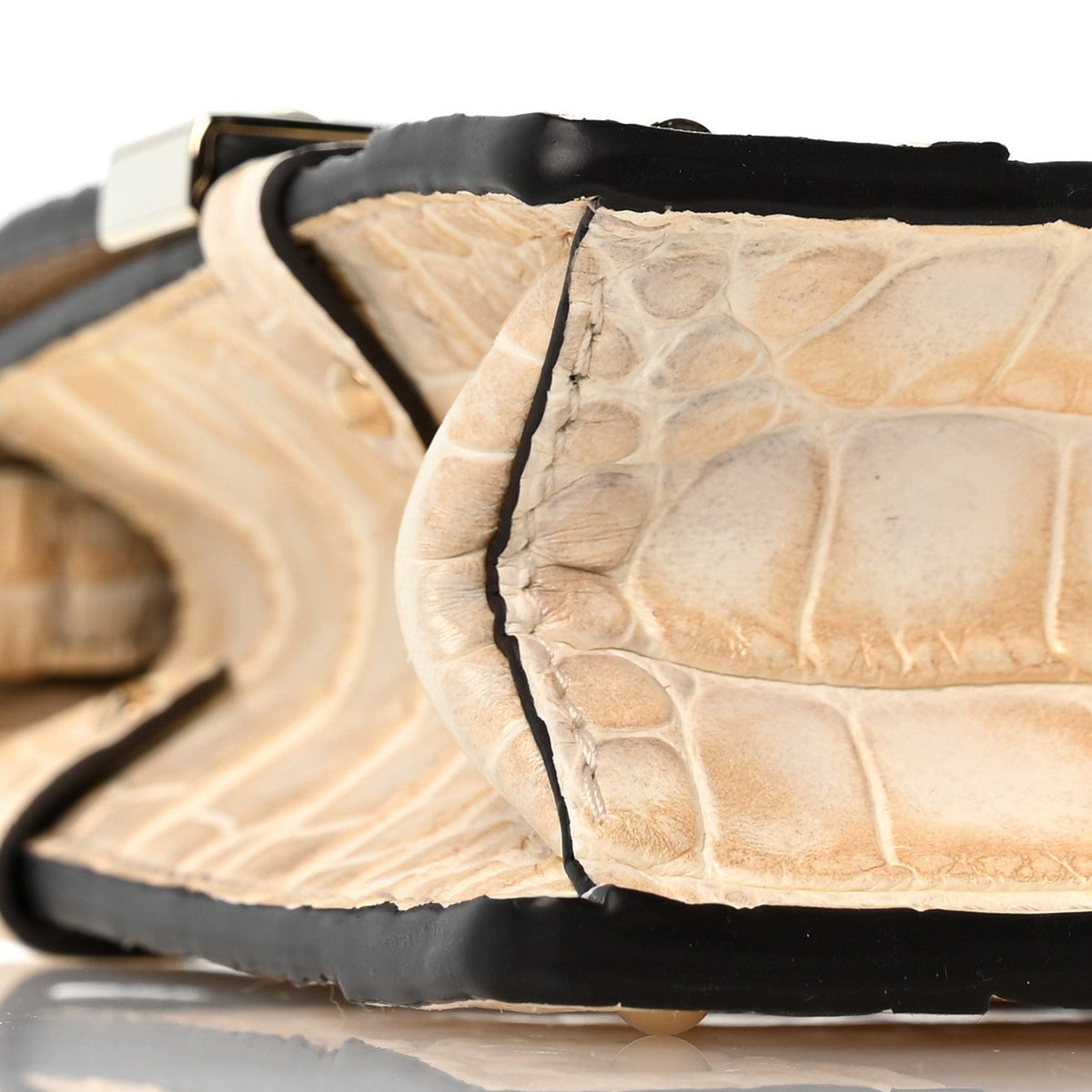 Alligator Trunk Chain Wallet Pearl