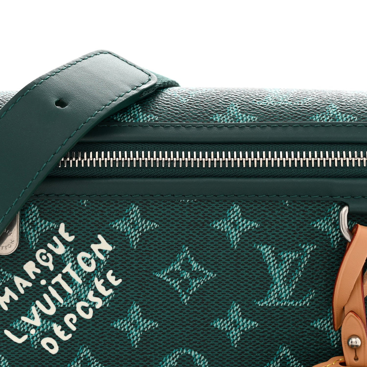 Monogram Heritage Bosphore Wearable Wallet Green