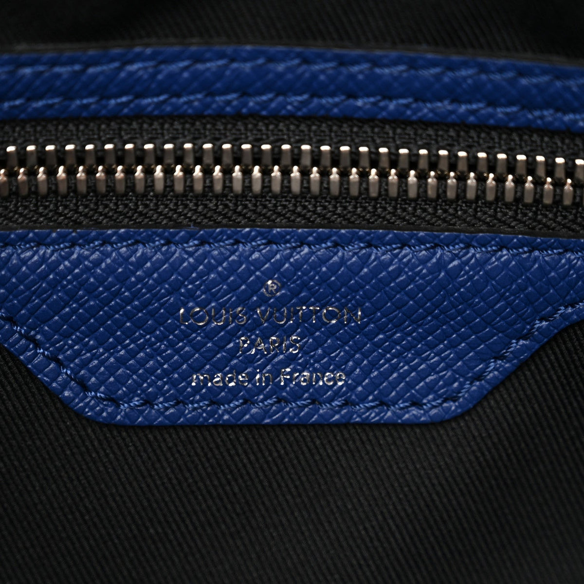 Taiga Monogram Eclipse Keepall Bandouliere 50 Pacific Blue