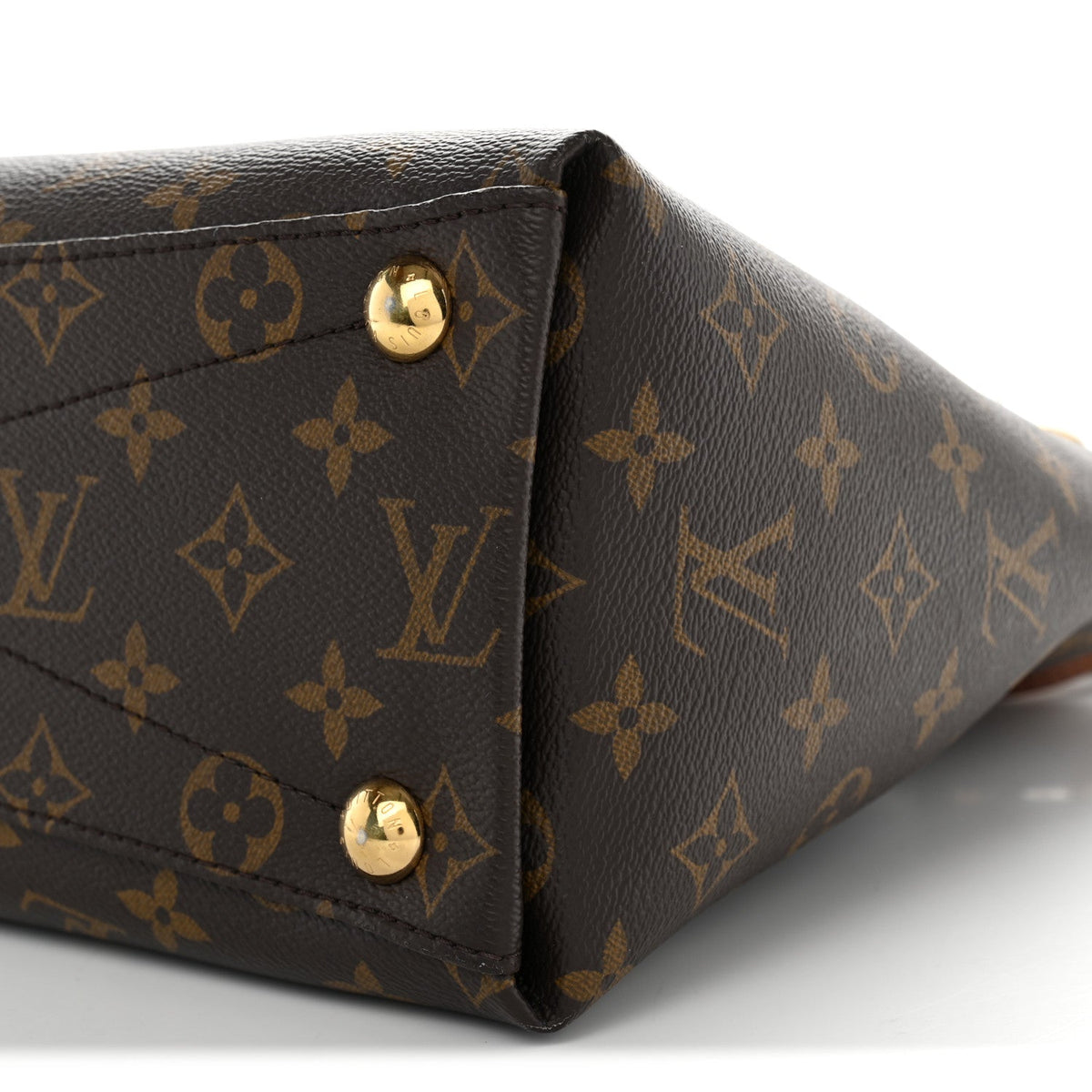 Monogram V Tote MM Black