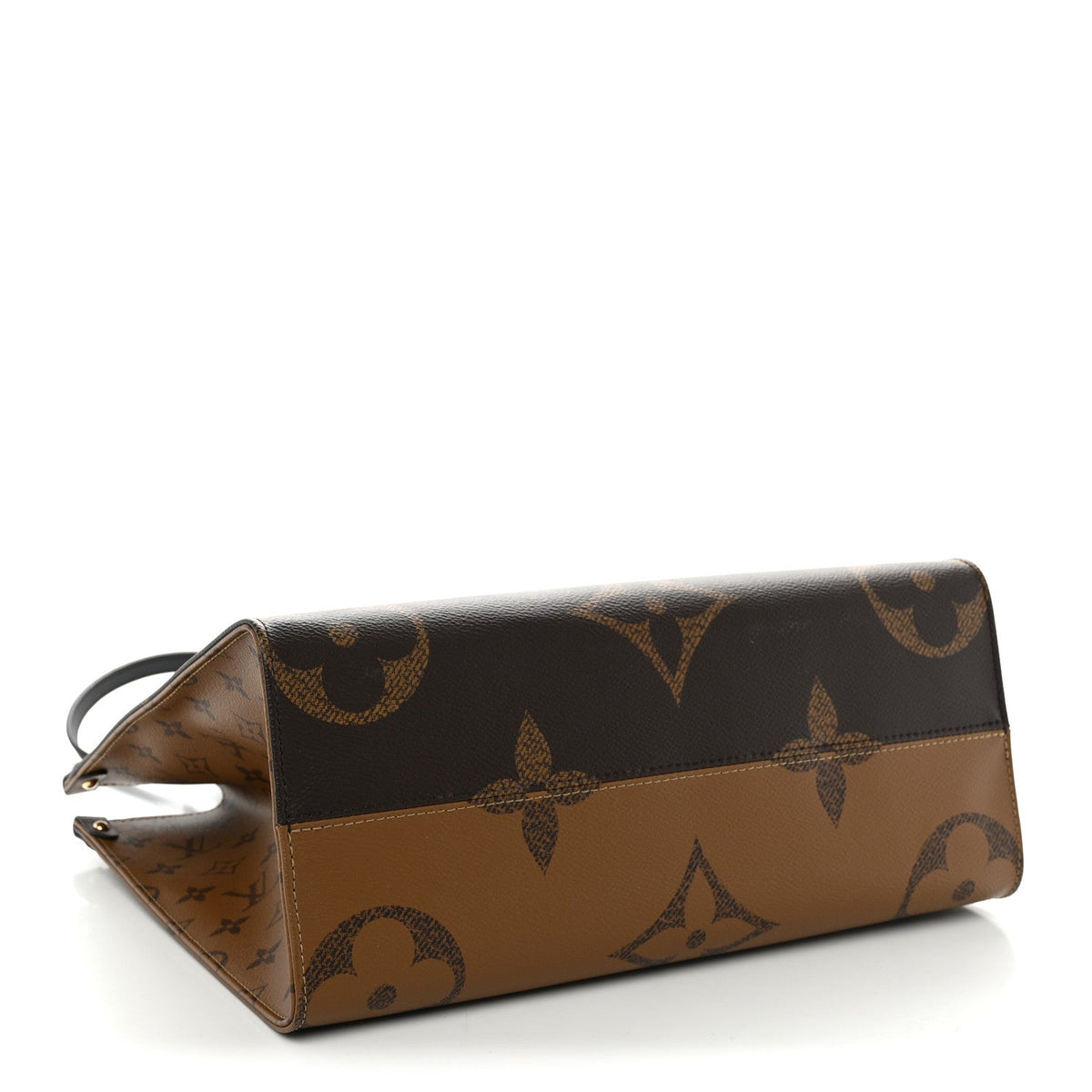Reverse Monogram Giant Onthego MM
