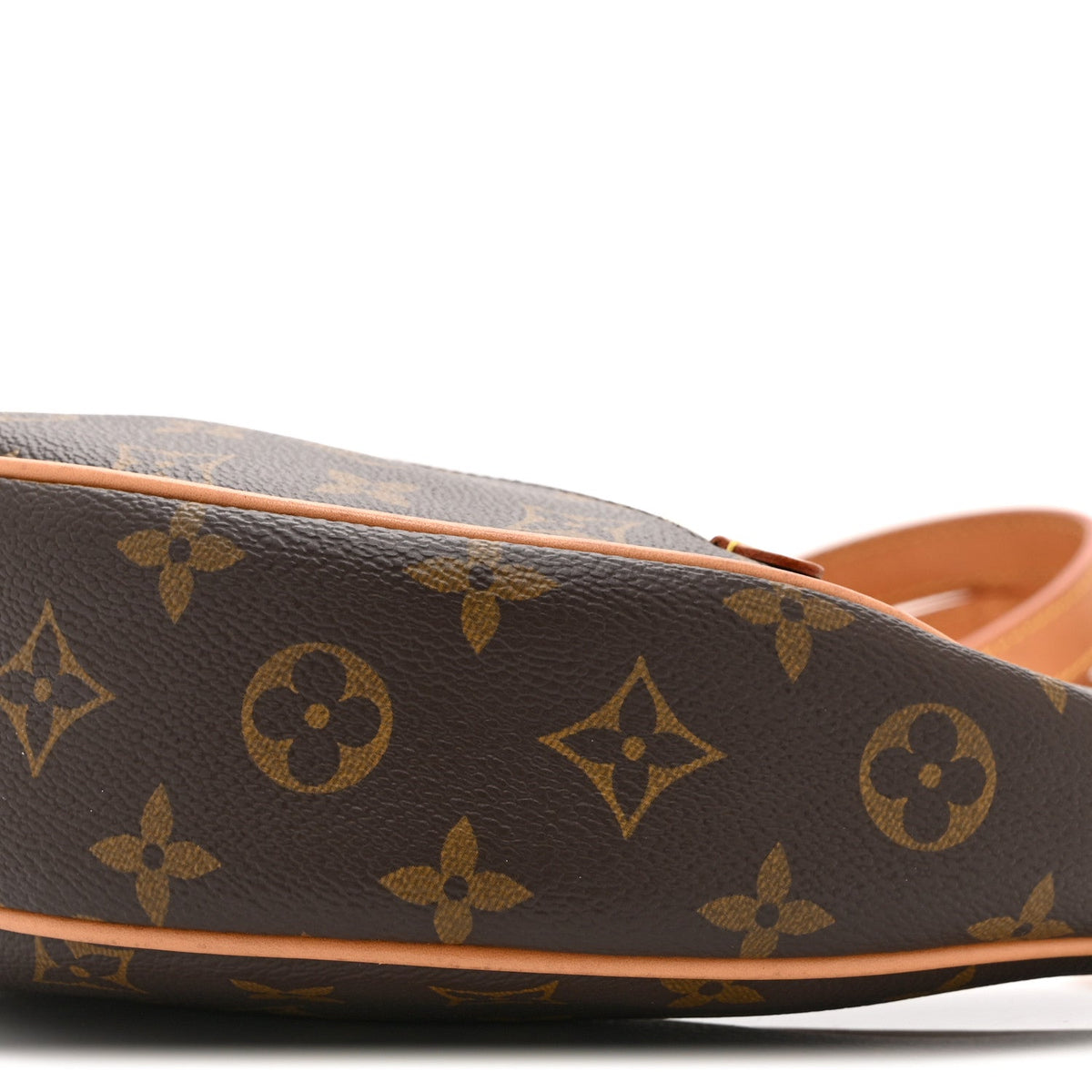 Monogram Loop