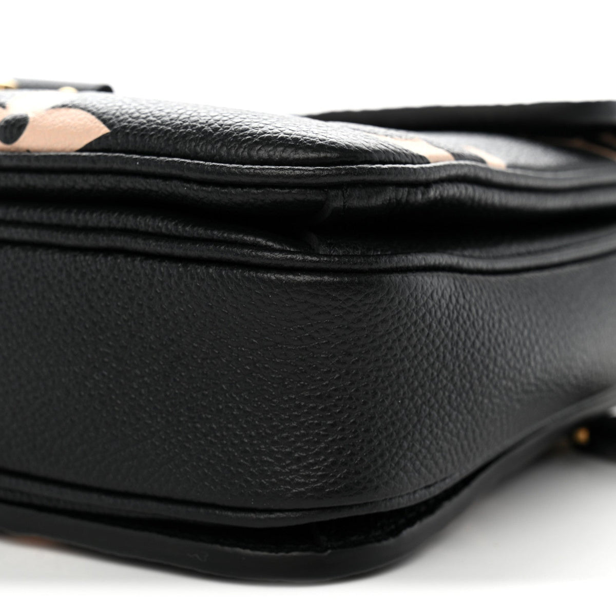 Empreinte Monogram Giant Pochette Metis Black Beige
