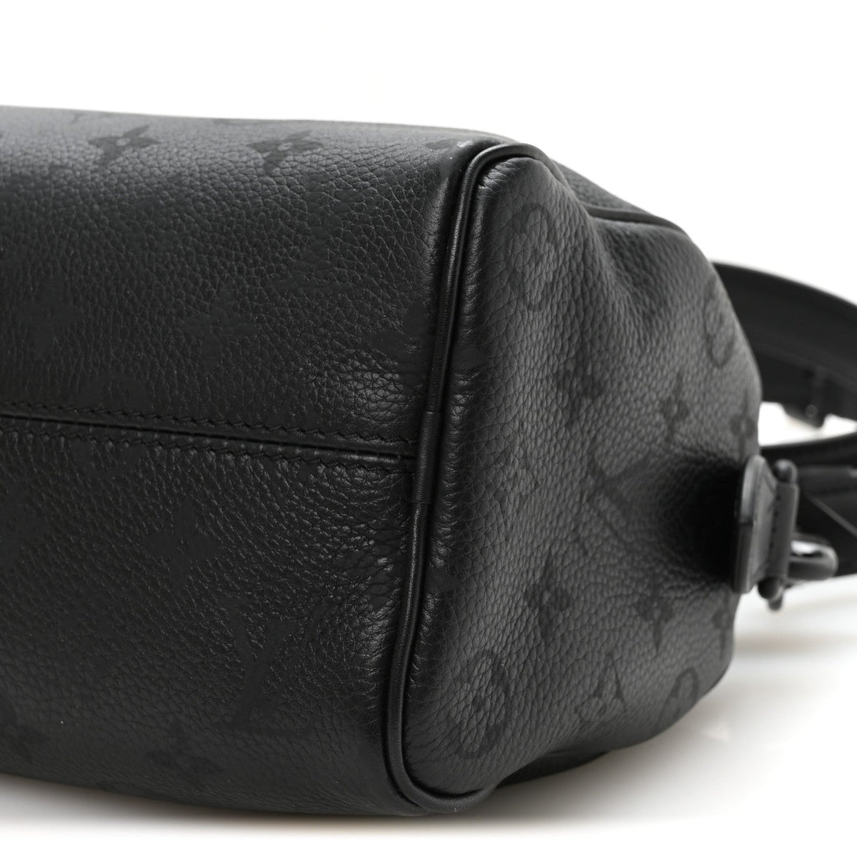 Calfskin Monogram Speedy P9 Bandouliere 20 Ultra Black