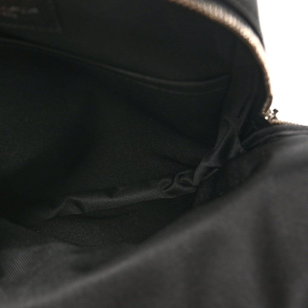 Taiga Avenue Sling Bag NM Black