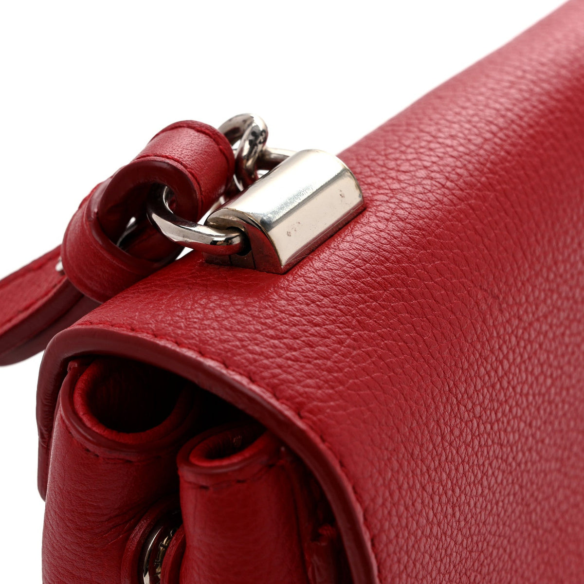 Calfskin Lockme II Chain Bag BB Rubis
