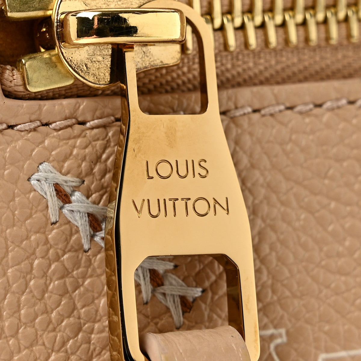 Empreinte Couture Pochette Metis MM Hazelnut