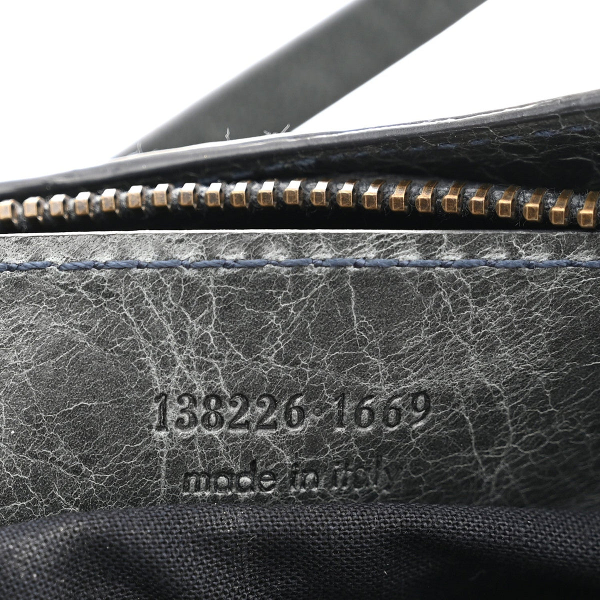Agneau Classic Hardware Shoulder Bag Black